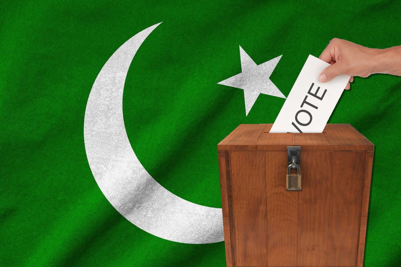 pakistan-voting-01